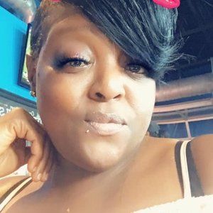 Meet your Posher, Lakeisha